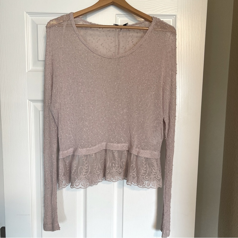 American Eagle Outfitters Sheer Knit Lace Hem Sweater Size Medium Romantic C2